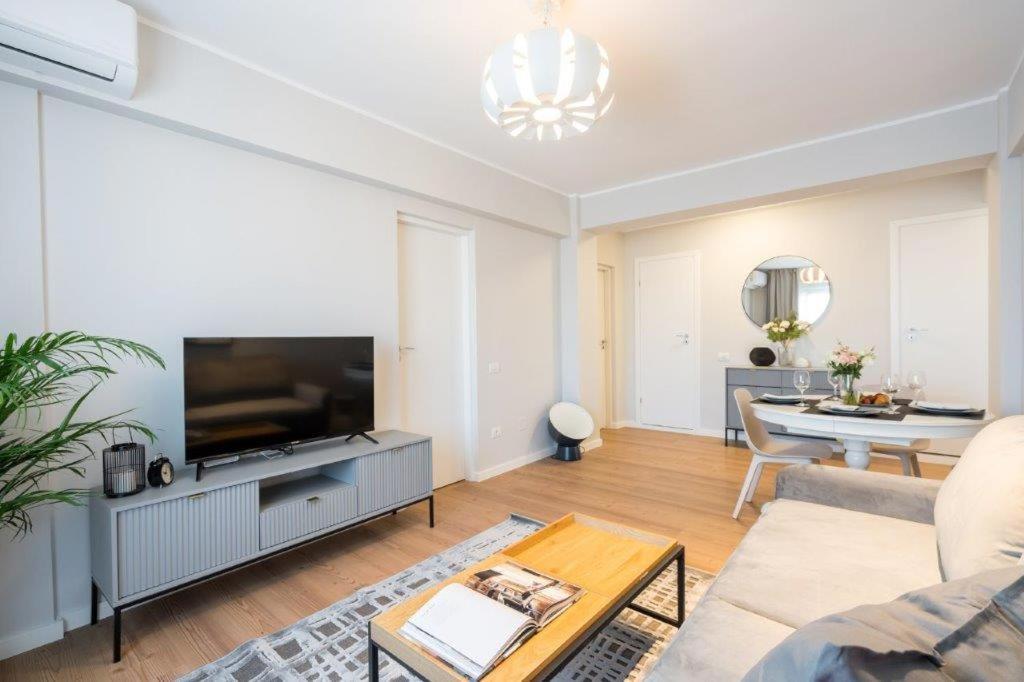 Downtown Modern - 2Br Apartment Bükreş Dış mekan fotoğraf