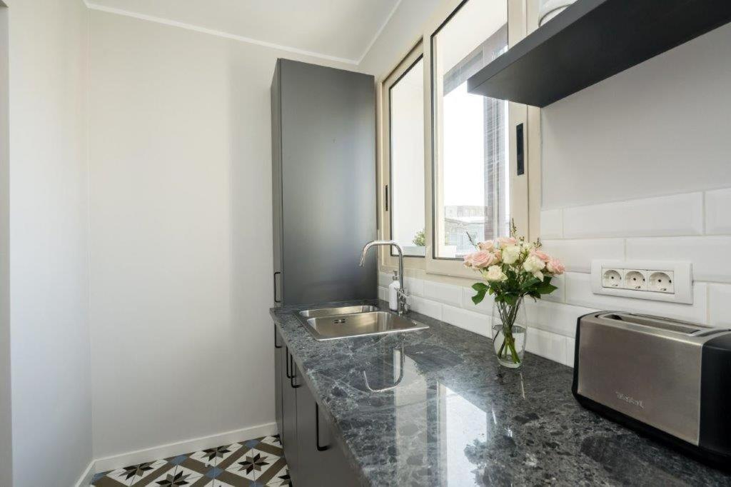 Downtown Modern - 2Br Apartment Bükreş Dış mekan fotoğraf